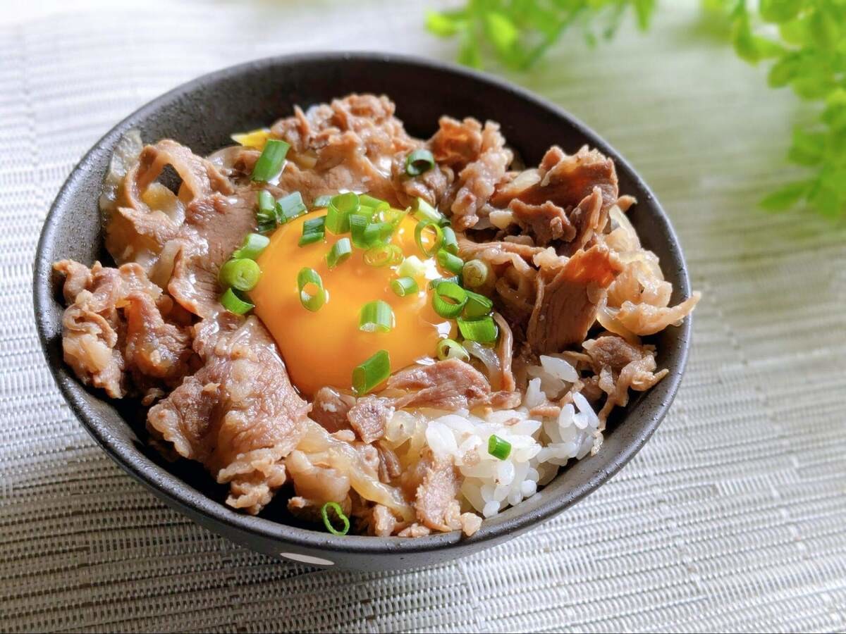 ロピア「まかない丼」
