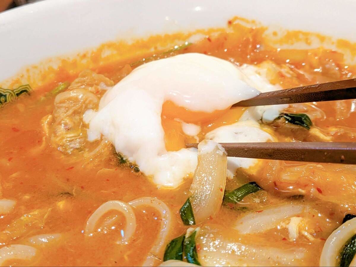 日高屋「チゲ味噌ラーメン」