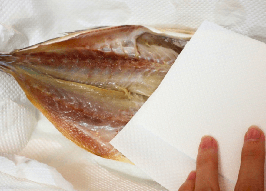 ウエカツさん「アジの干物が美味しくなる」裏ワザ