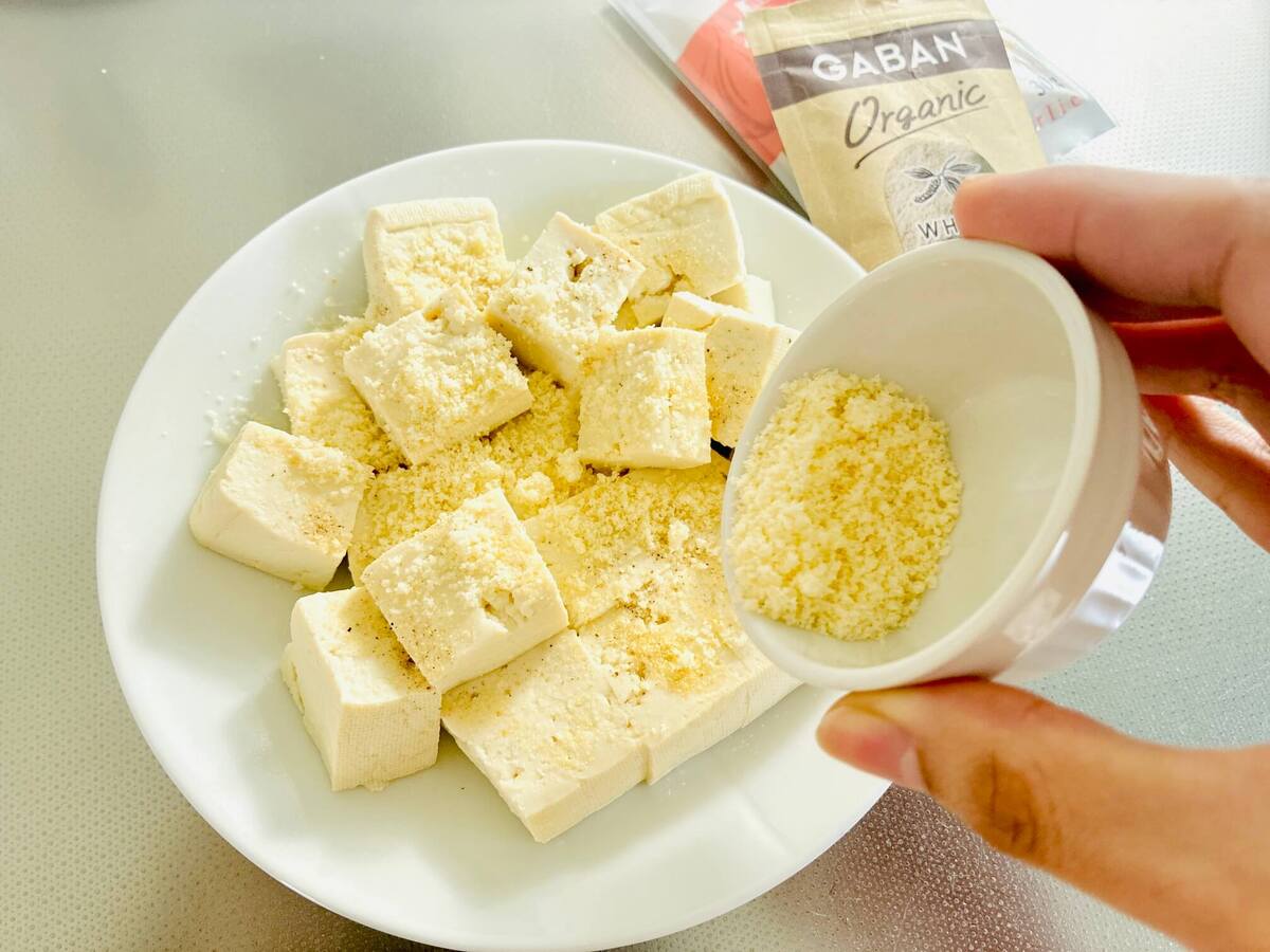 豆腐のコロコロガーリックステーキ