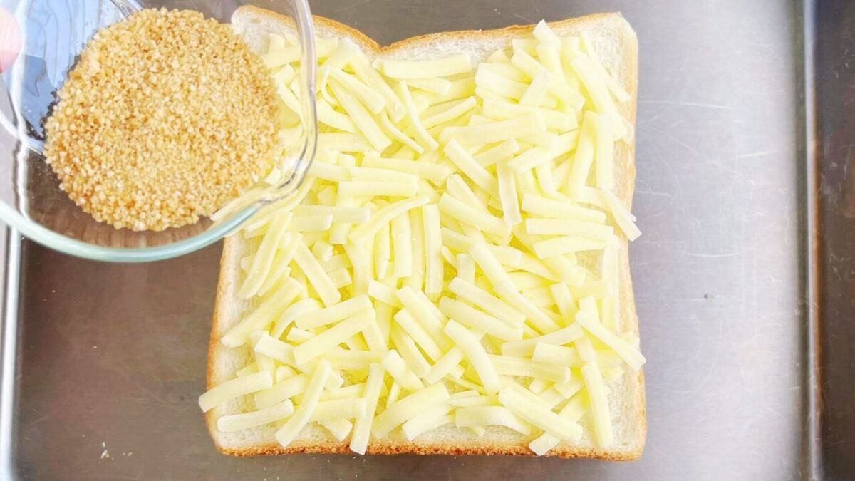 チーズトースト