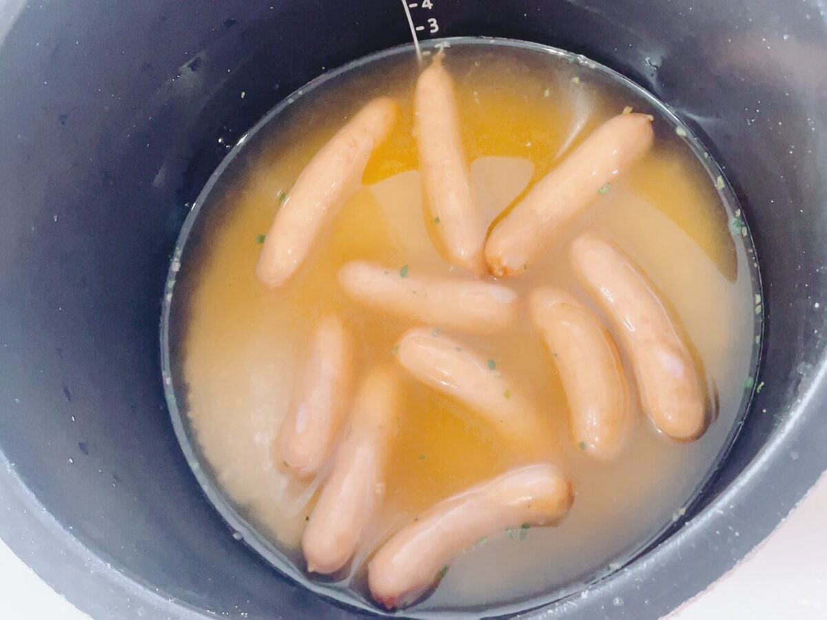 丸ごとソーセージの炊き込みご飯