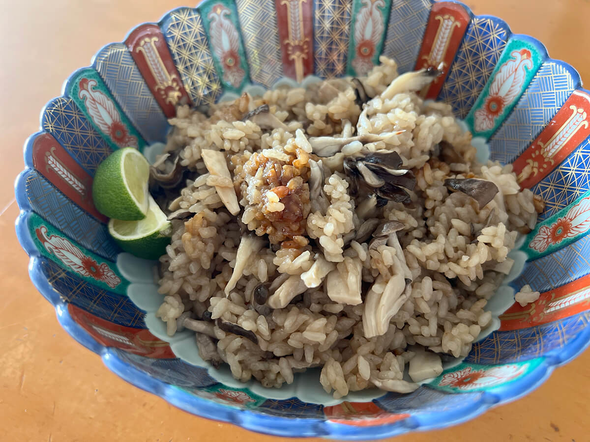 栗原はるみさん「きのこの炊き込みご飯」