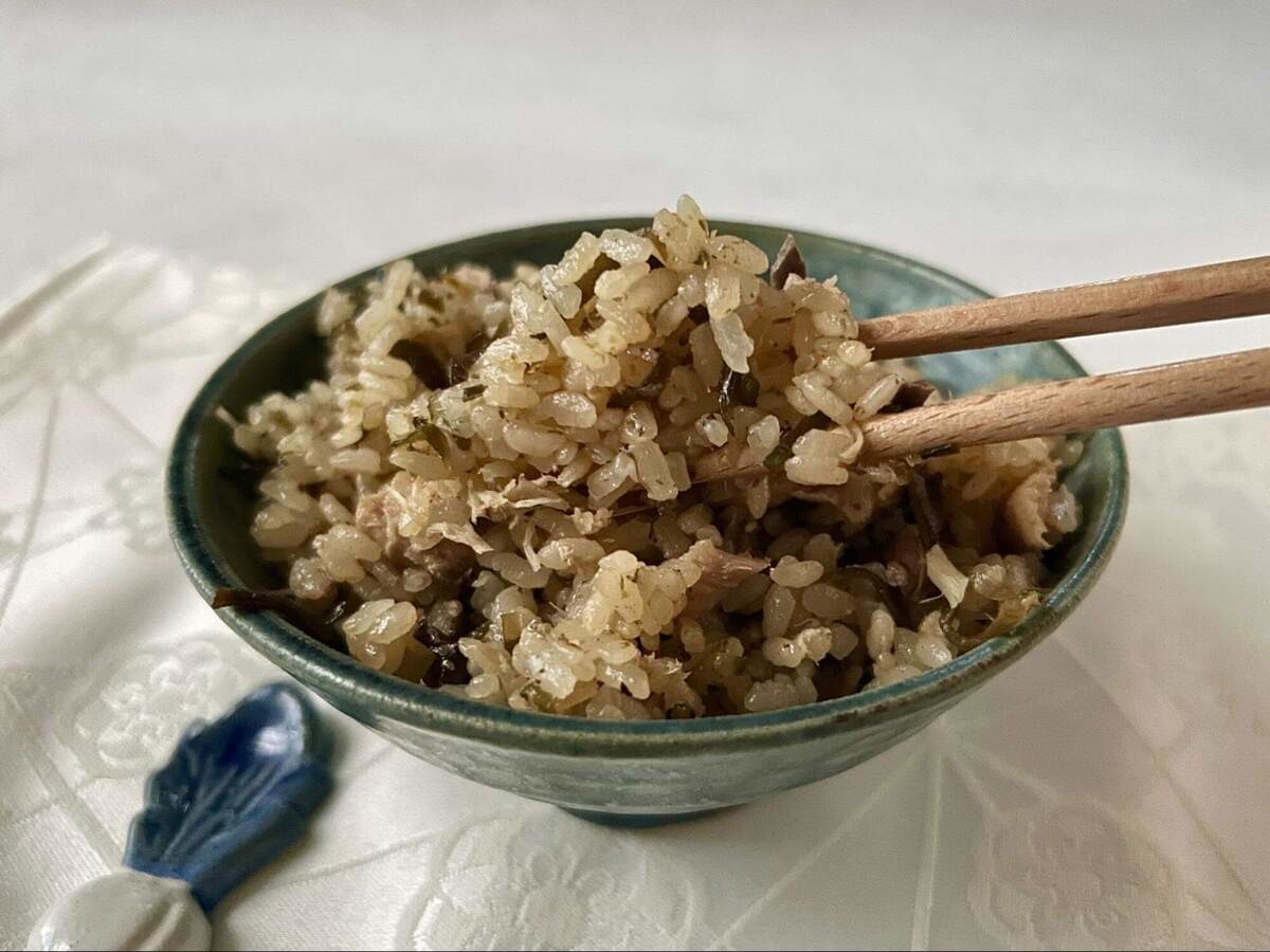 こんぶのくらこん公式「塩こんぶとさば缶の炊き込みご飯」
