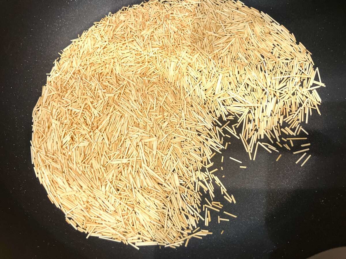 池利公式「ザクザクそうめんチョコ～ドバイチョコレート スタイル～」