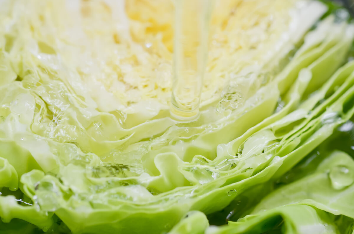 「キャベツって、中の葉までしっかり洗ったほうがいいの？」