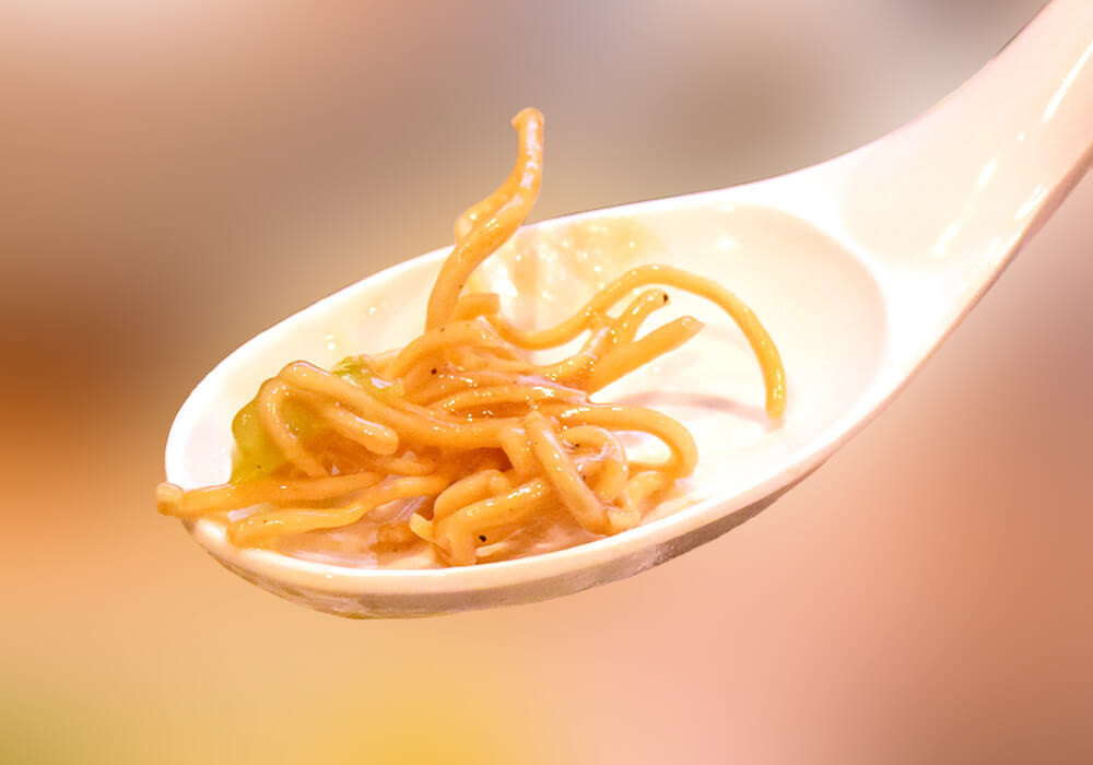 日高屋「肉ニラらーめん」実食レポ