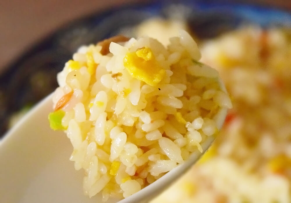 コスモス薬局専売品「彩り野菜のたまごピラフ」