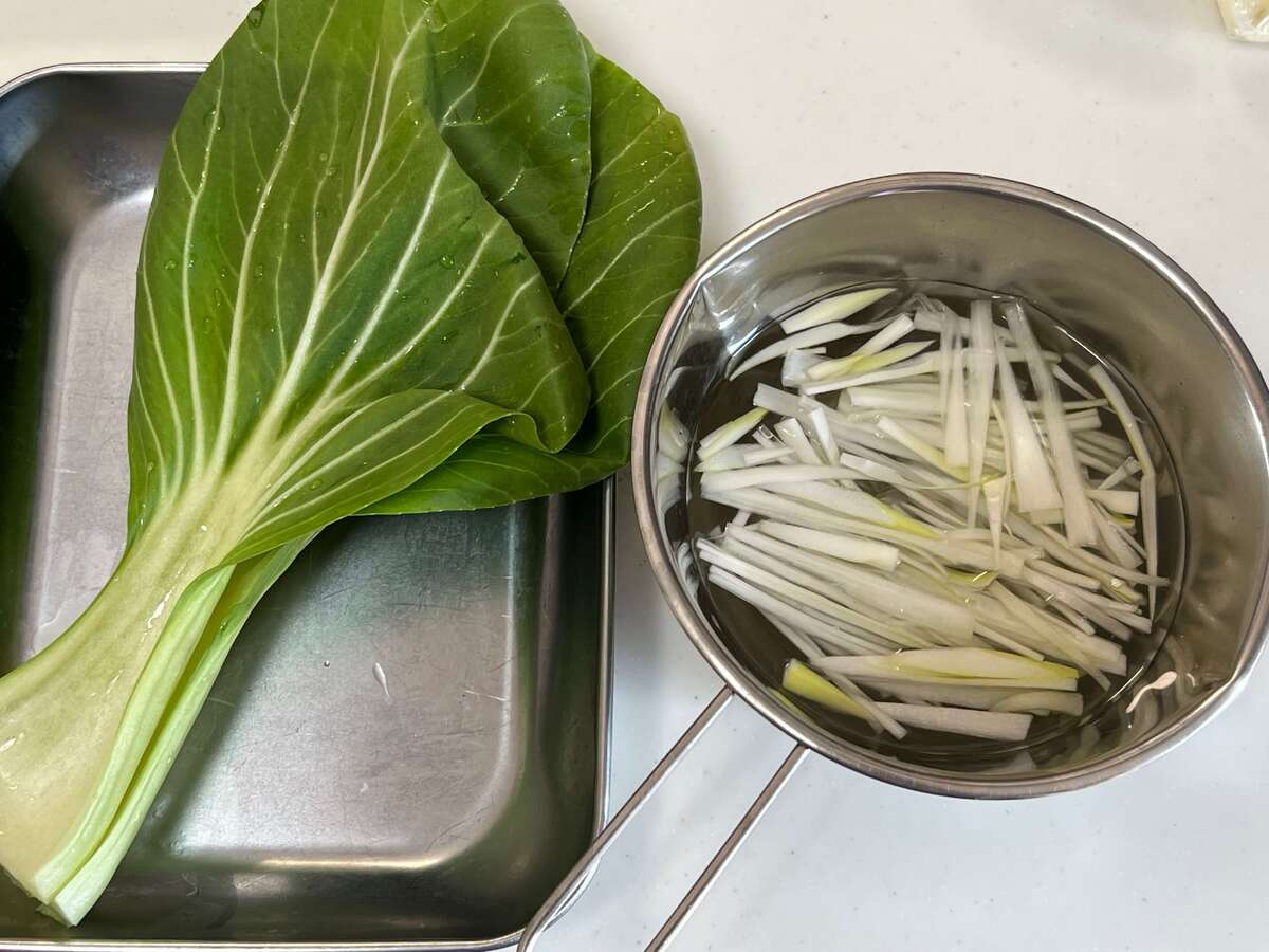 タカノフーズ公式「納豆担々うどん」
