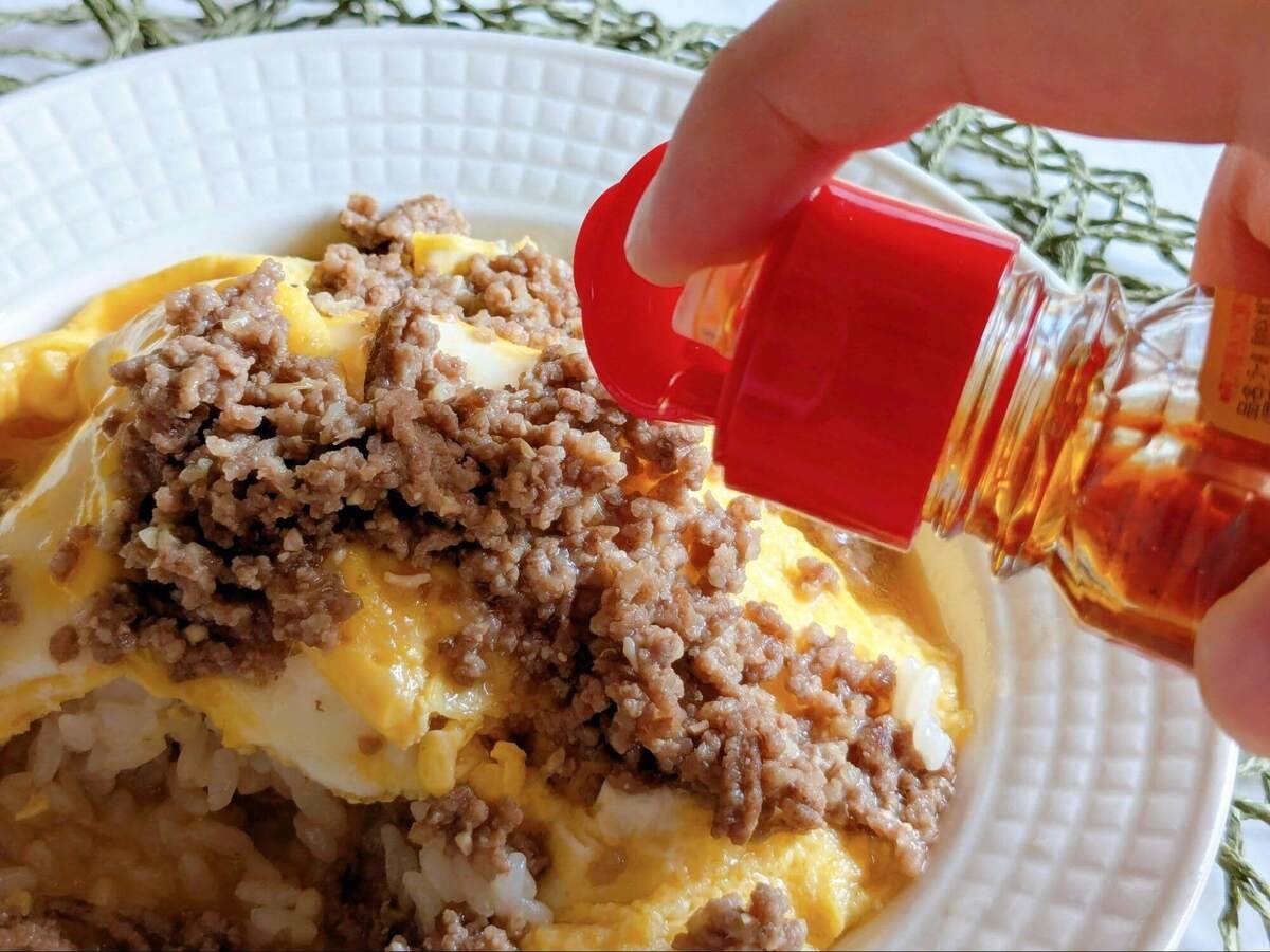 山本ゆりさん「肉みそ天津飯」