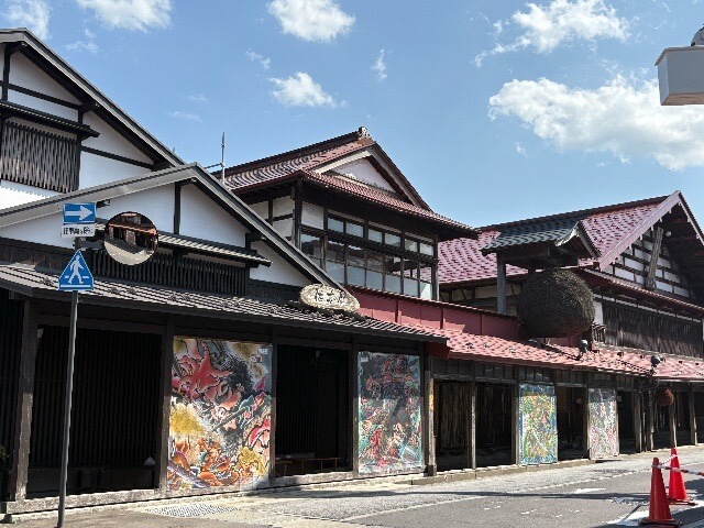 中町こみせ通り