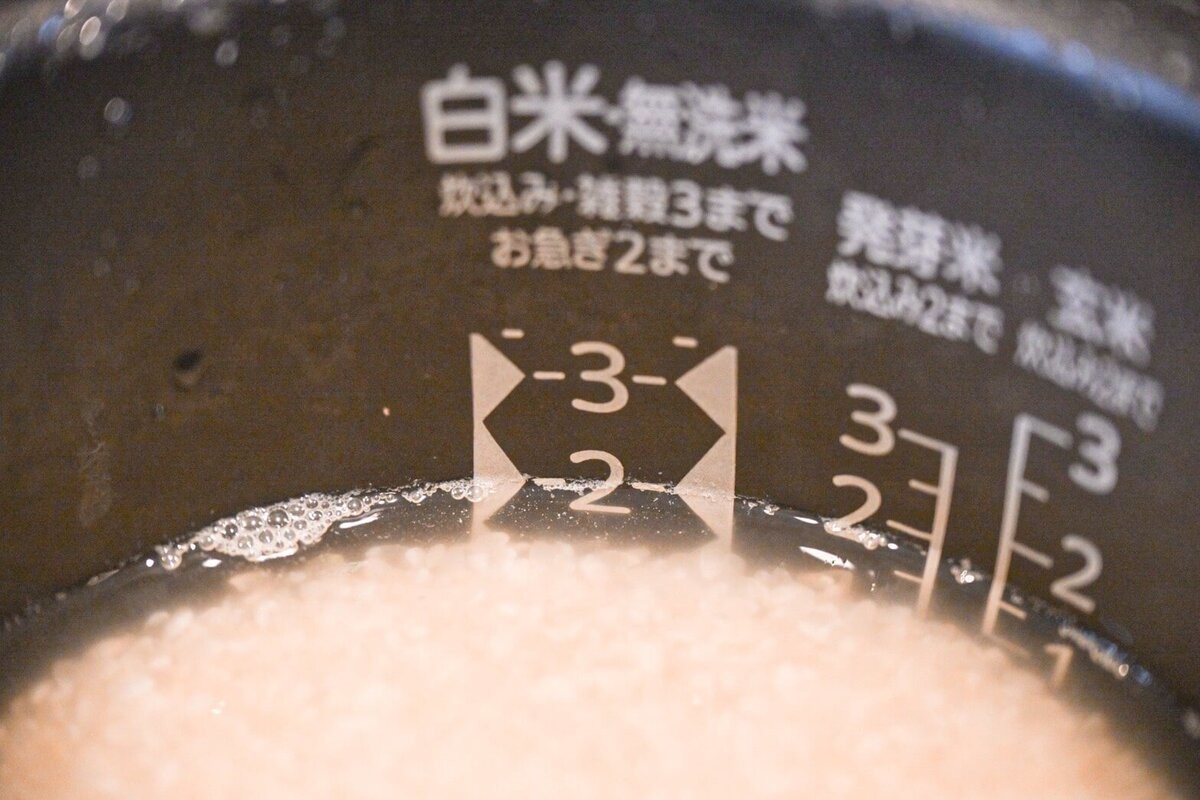 塩こんぶと梅の炊き込みご飯