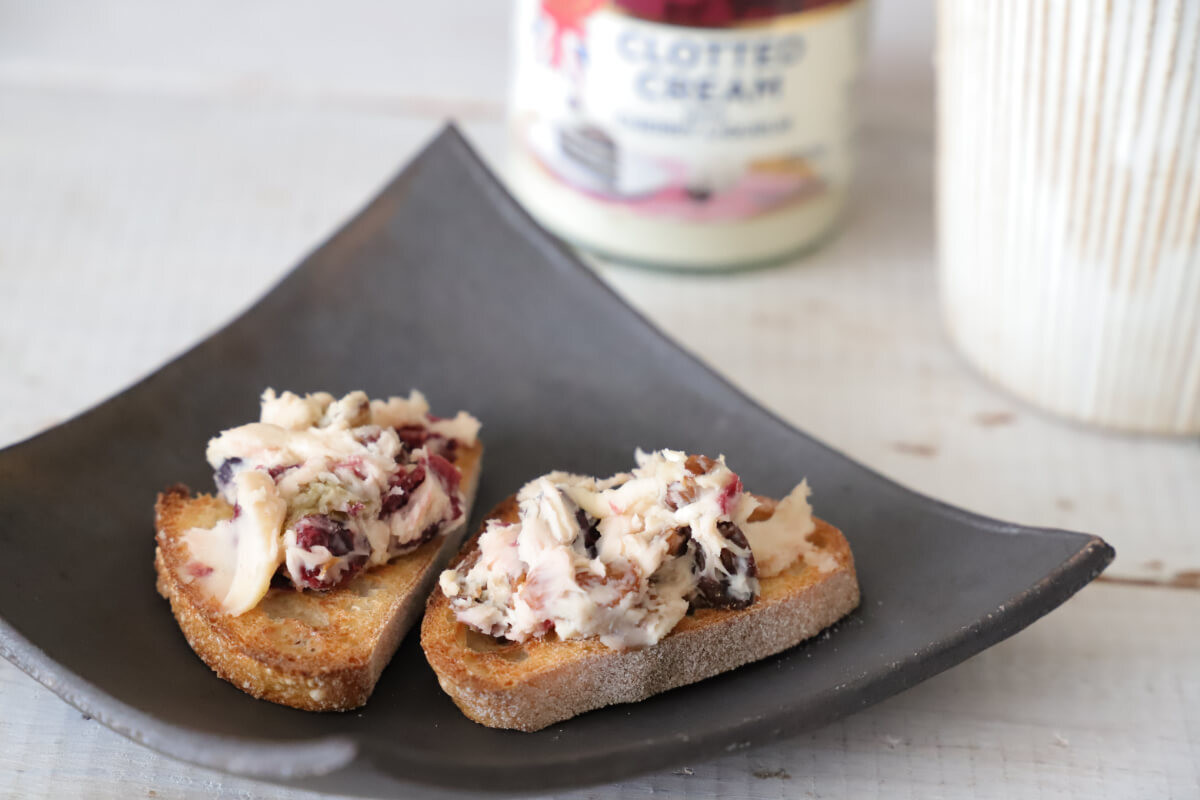 コストコ新商品「クロテッドクリーム　チェリー」