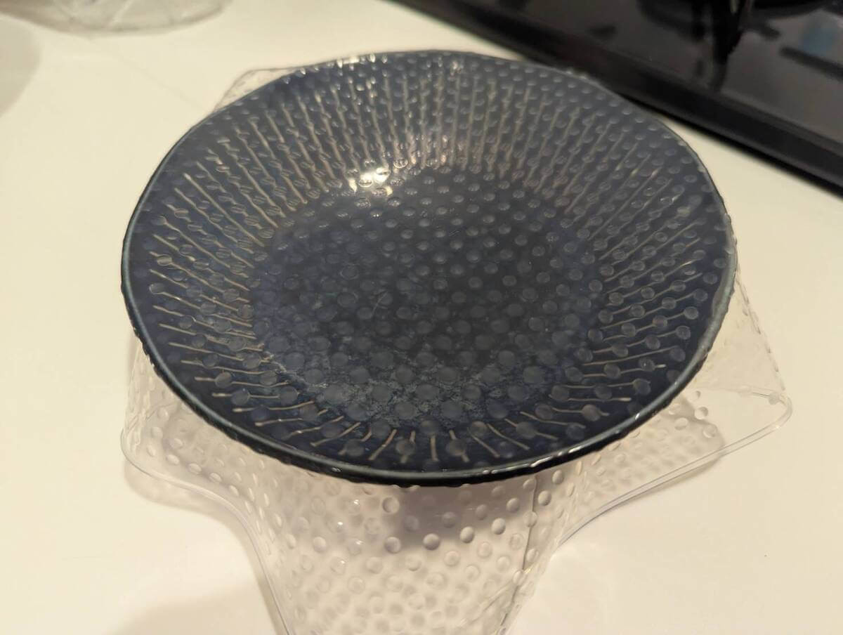 においが広がらない！パック牛乳用クリップ