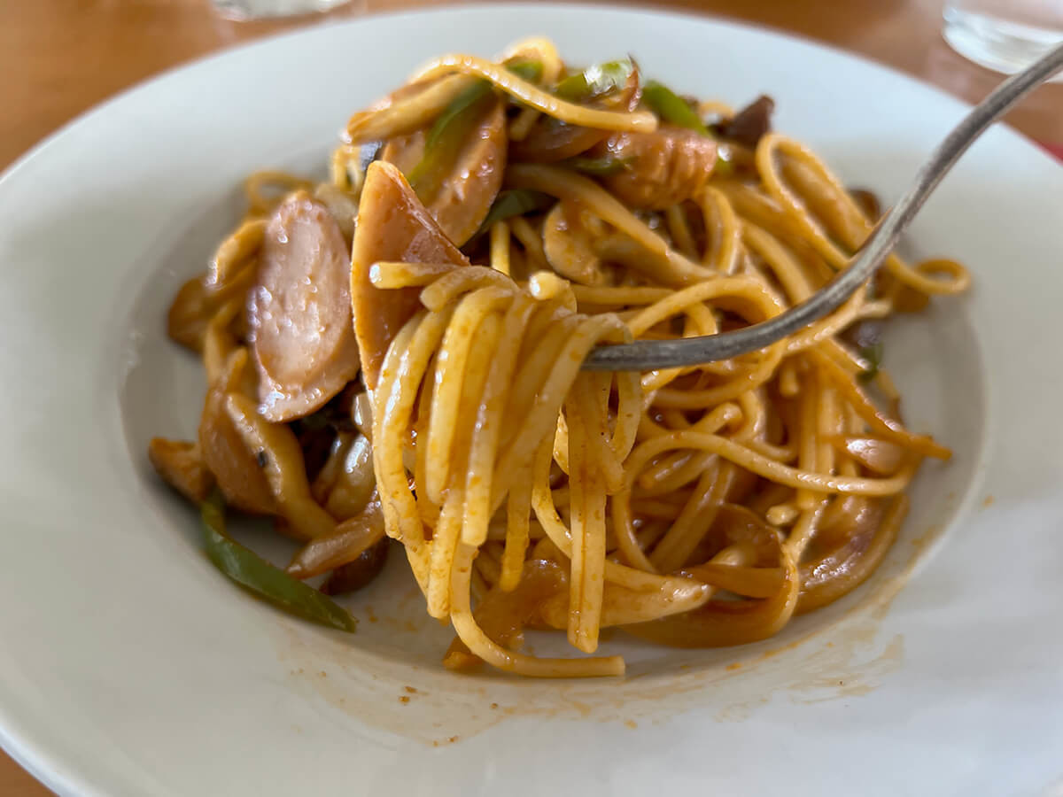 魚肉ソーセージナポリタン