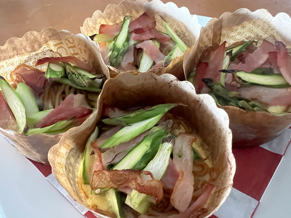 アスパラと焼そばのキッシュ風