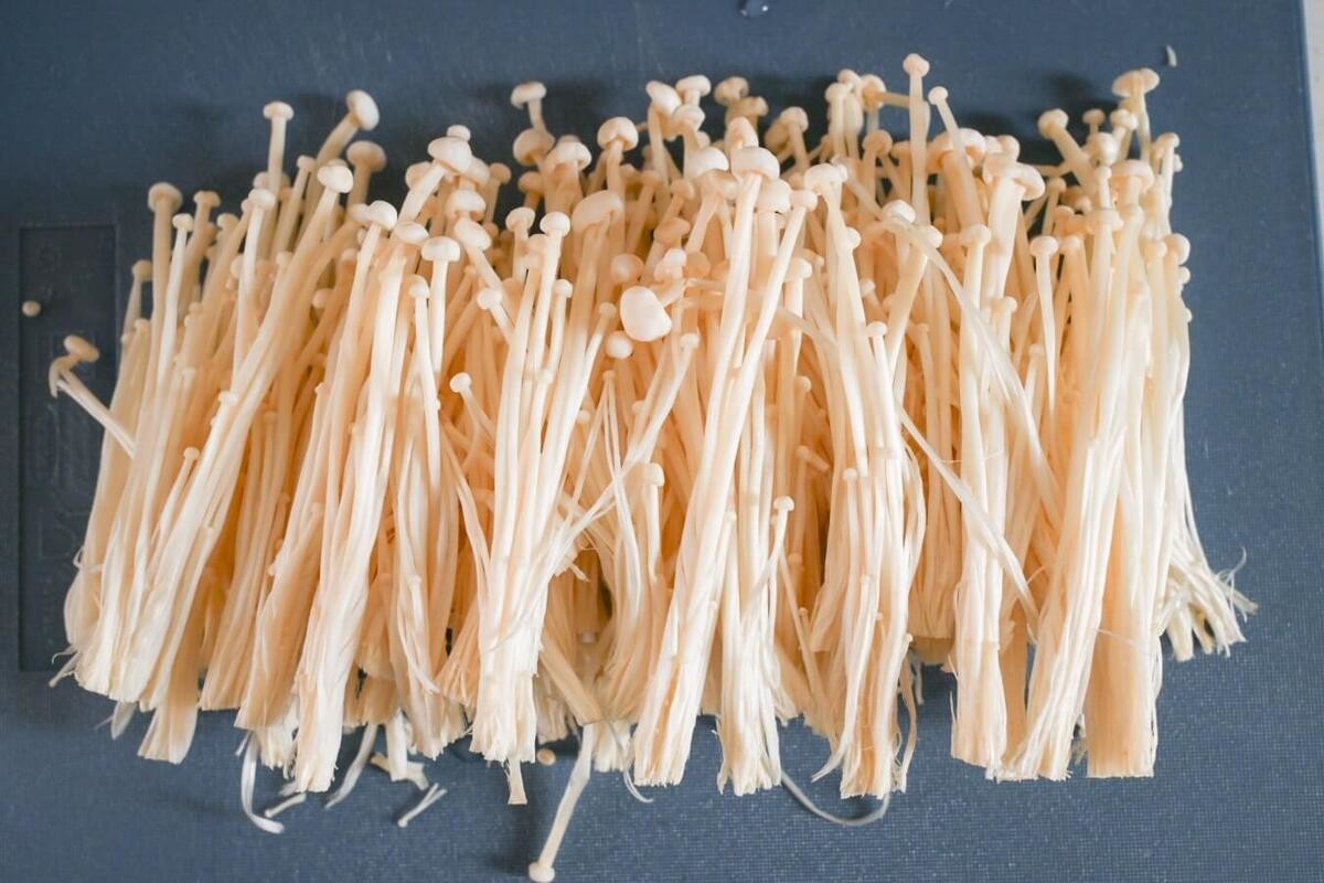 えのきのしょうがめんつゆ漬け