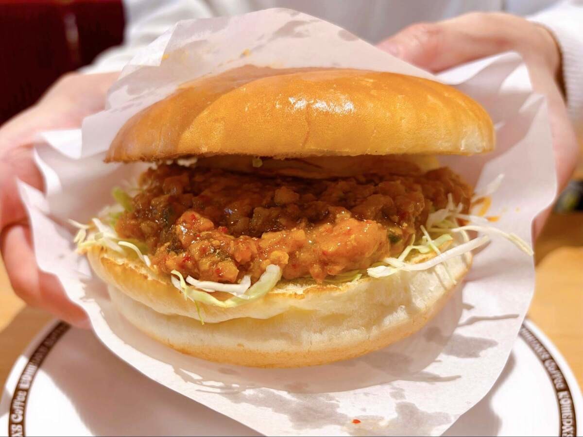 台湾ミンチのコメドムバーガー