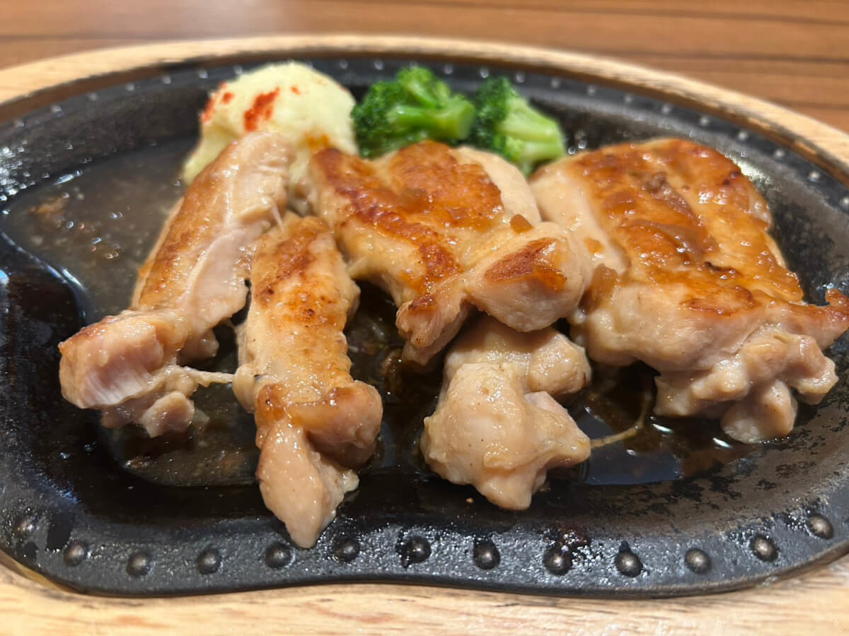 びっくりドンキー「ガーリックチキンステーキ」