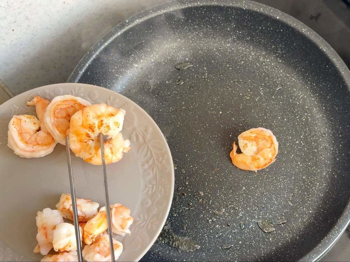 至高のぷりぷりエビチャーハン!!