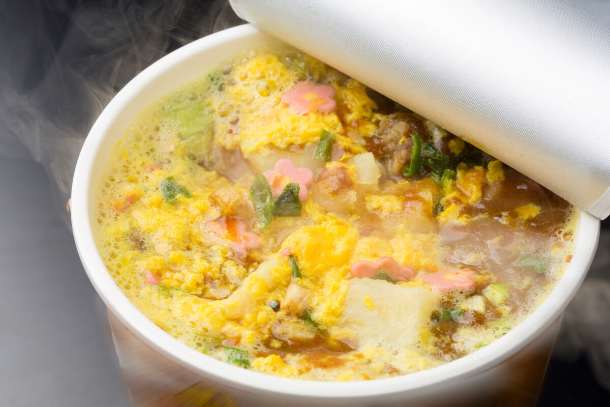 カップ麺にMCTオイルはNG