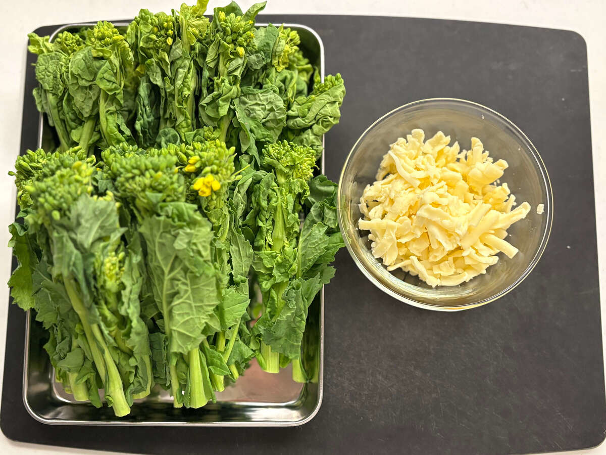 菜の花のチーズ焼き