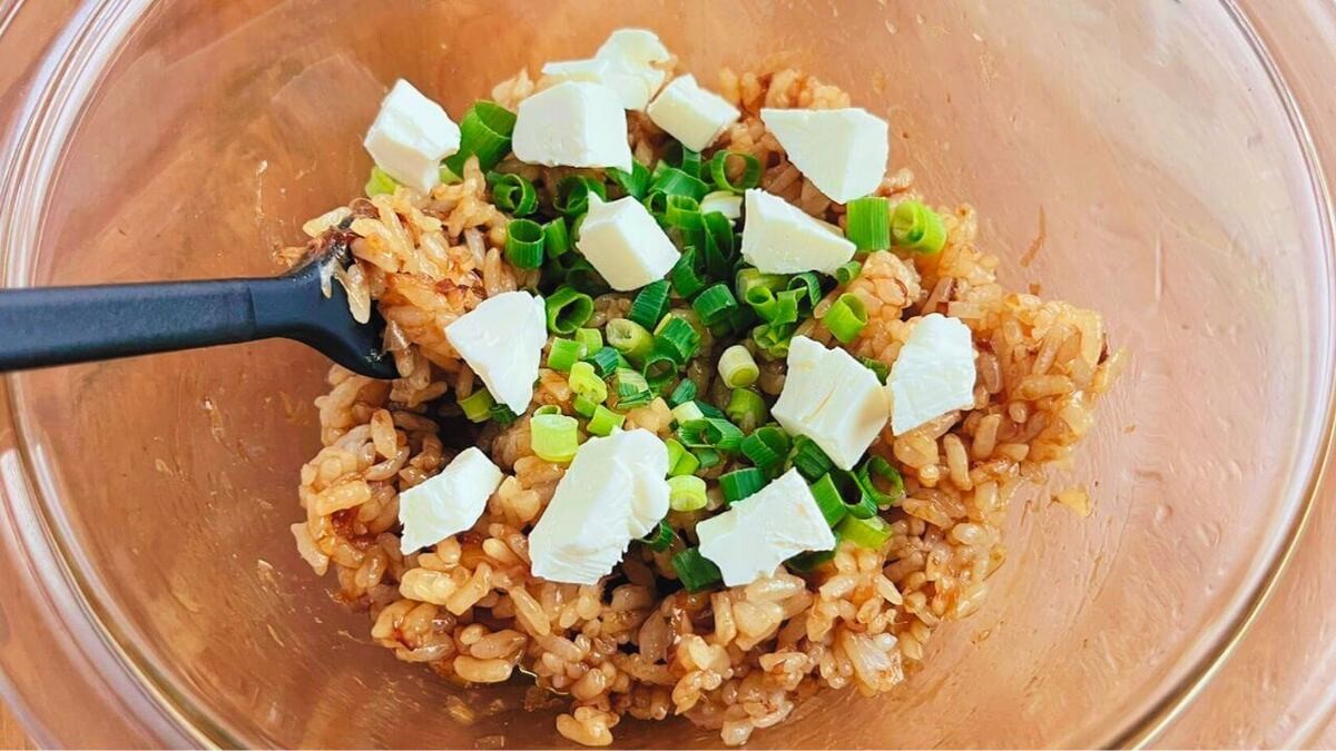 おかかクリチおにぎり