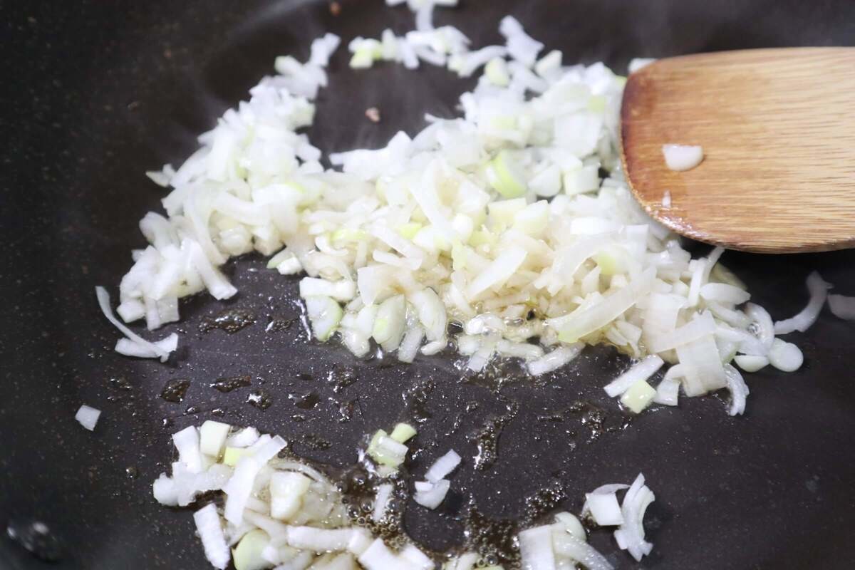 「クリーミー麻婆うどん」のレシピ