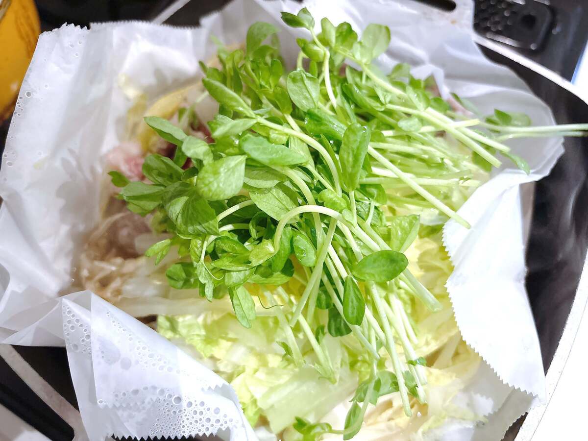 亜希さん「豚こまの塩こうじ蒸し」