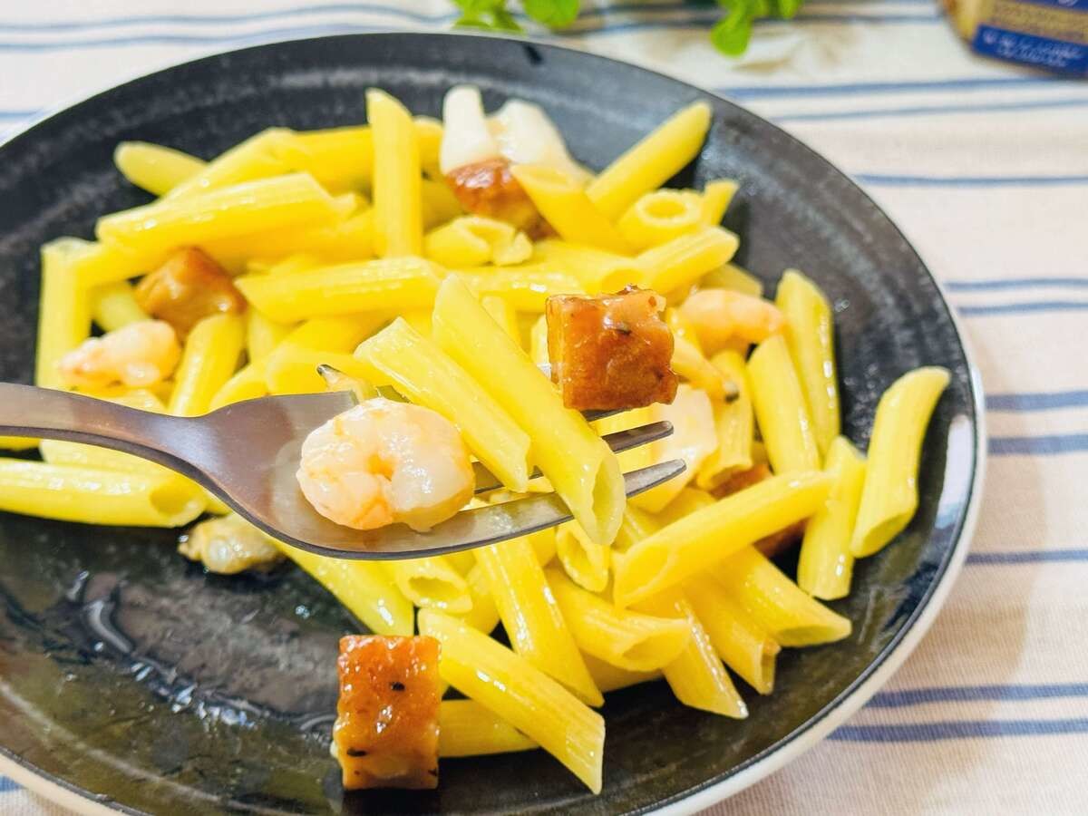 いわきのかまぼこ貴千「ベーコンとチーズのKAMABOKOアヒージョ」