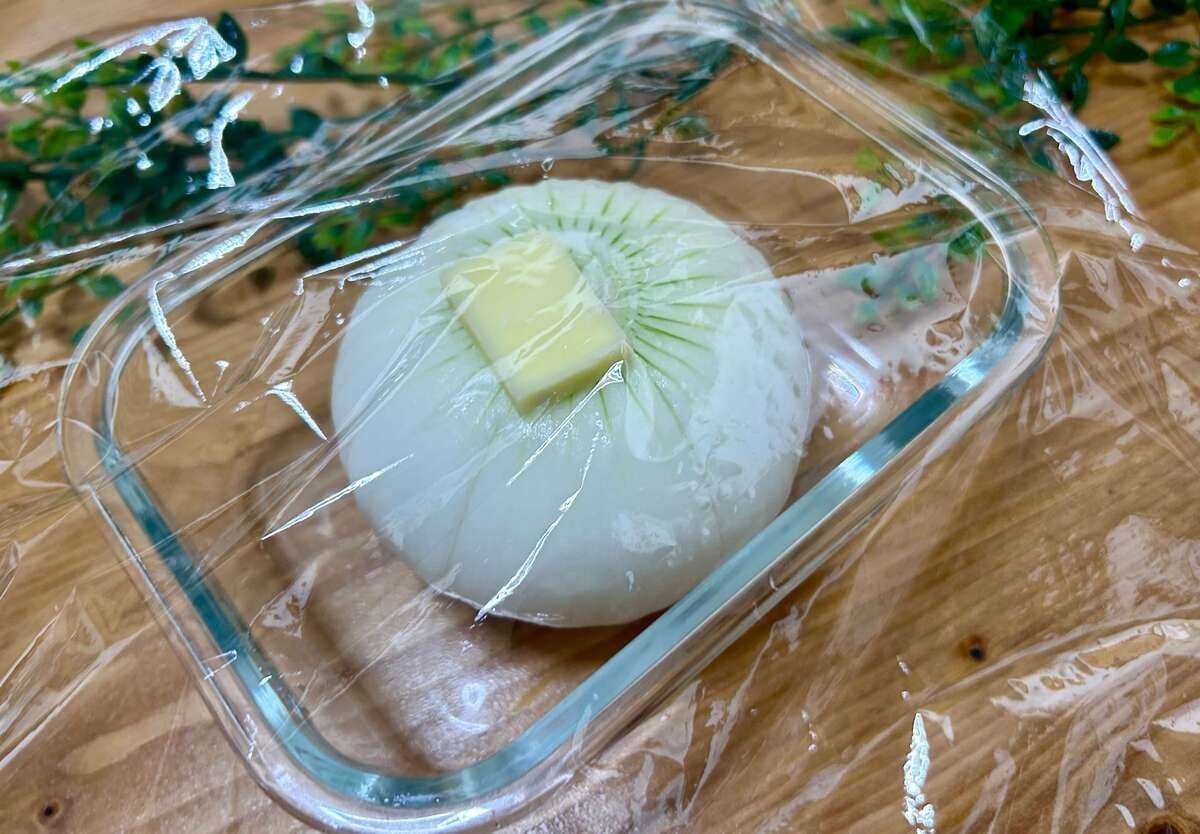 新玉ねぎのまるごとレンジ蒸し