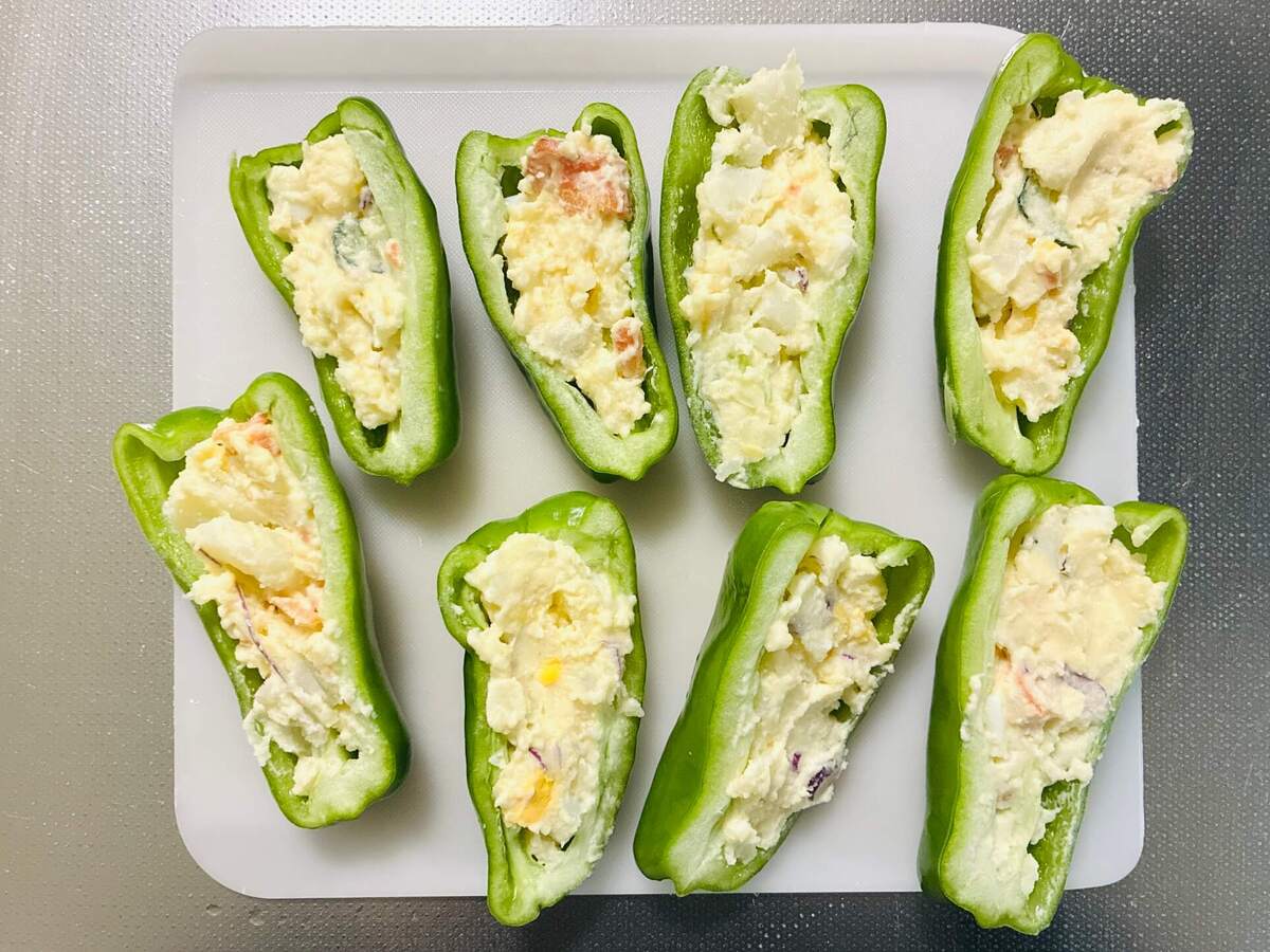 義母が孫に捧げる「ピーマンのポテサラ詰め」