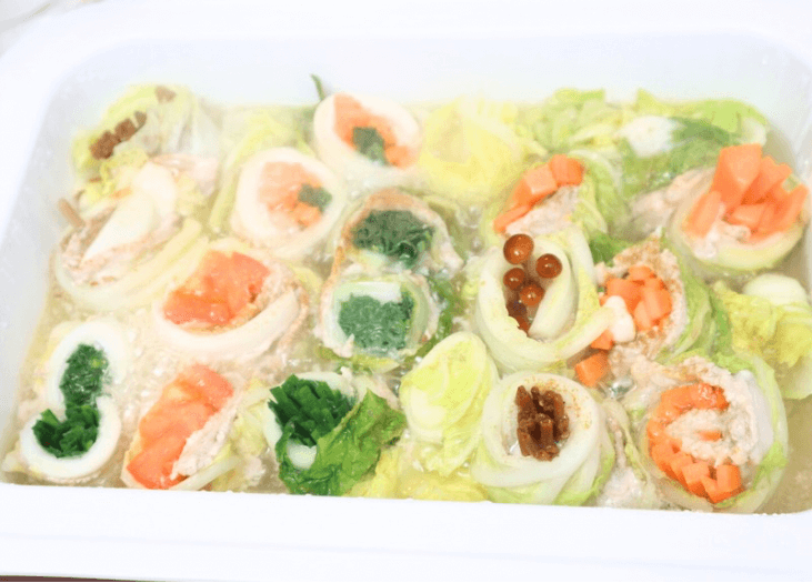 「うま塩バターロール白菜鍋」