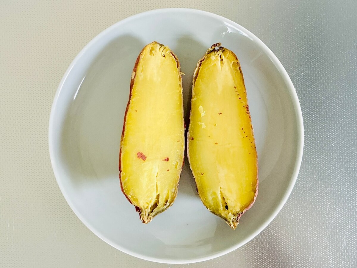 息子にはまだ早い!「焼き芋キムチーズ」のレシピ