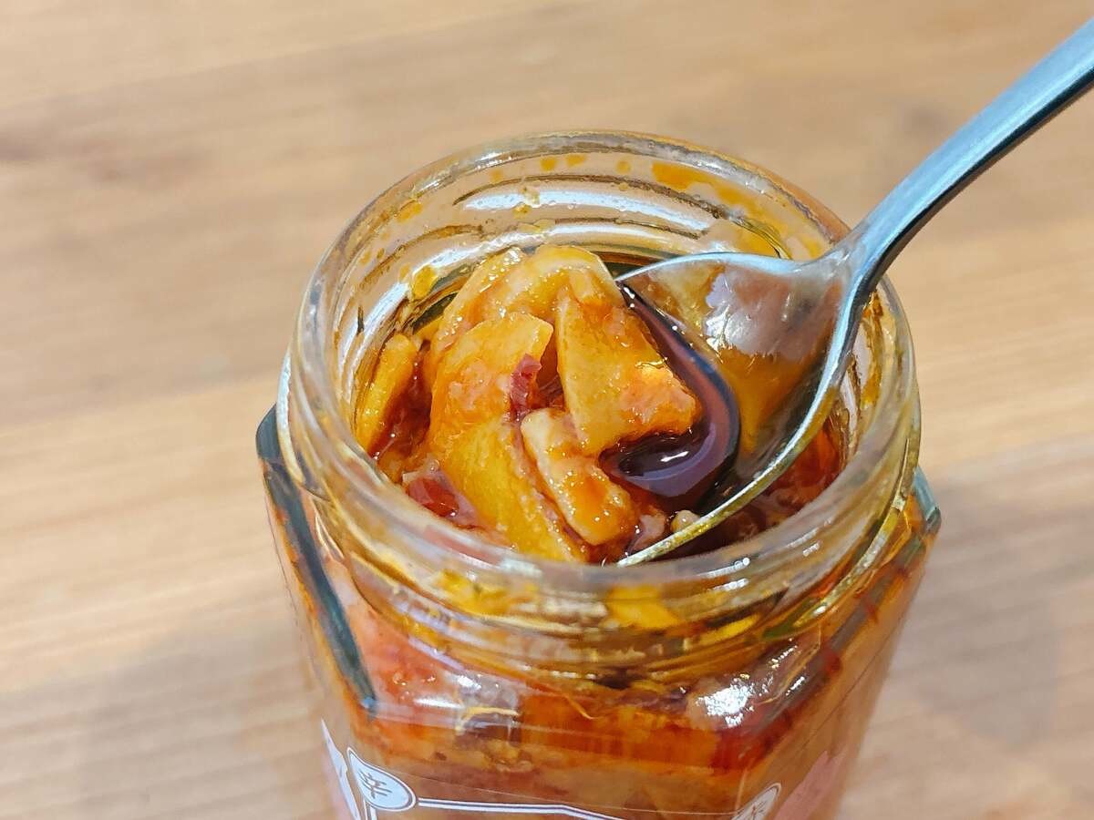 青いにんにく辣油 青唐辛子