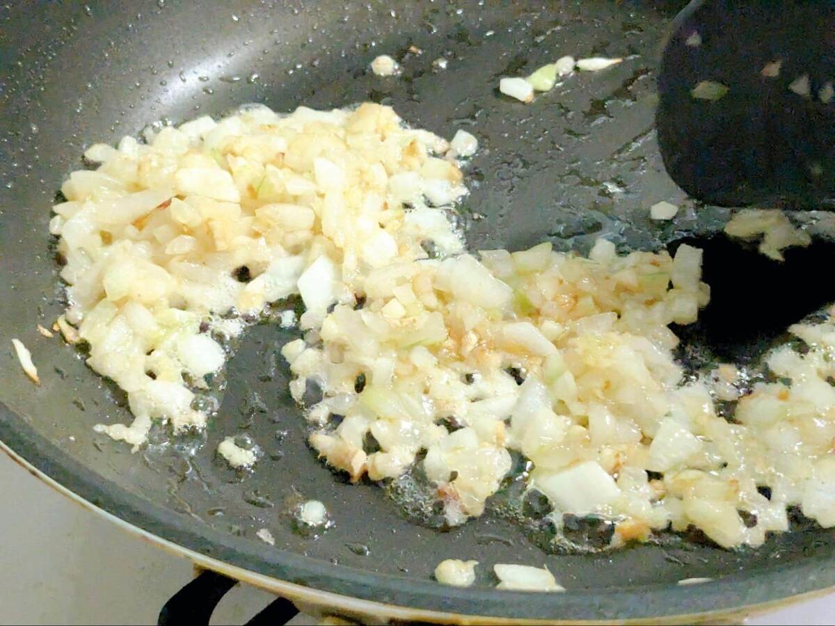目黒蓮さん「バターチキンカレー」のレシピ