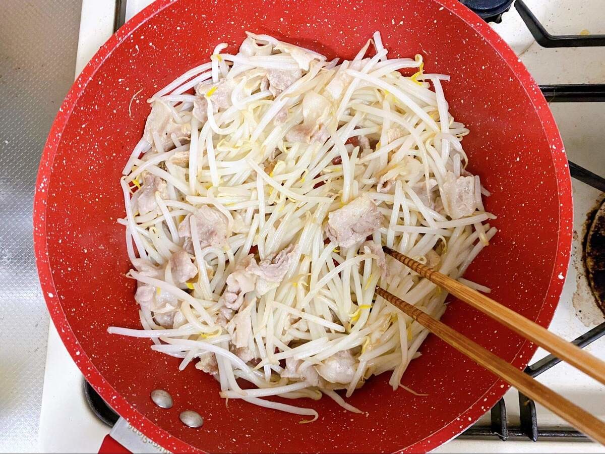 笠原将弘さん「もやし豚汁」のレシピ