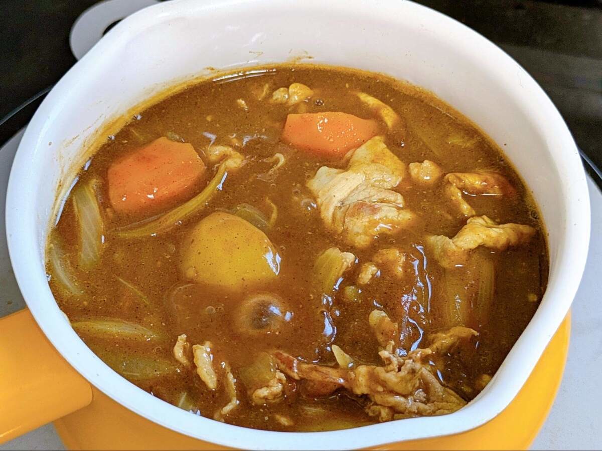 カレーのアクはどうするべき？