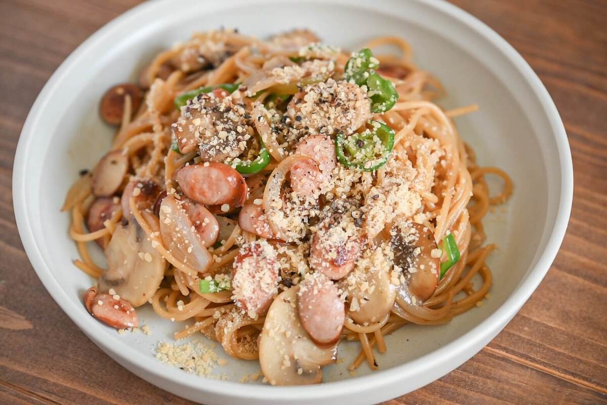 鳥羽周作さん「めんつゆナポリタン」のレシピ