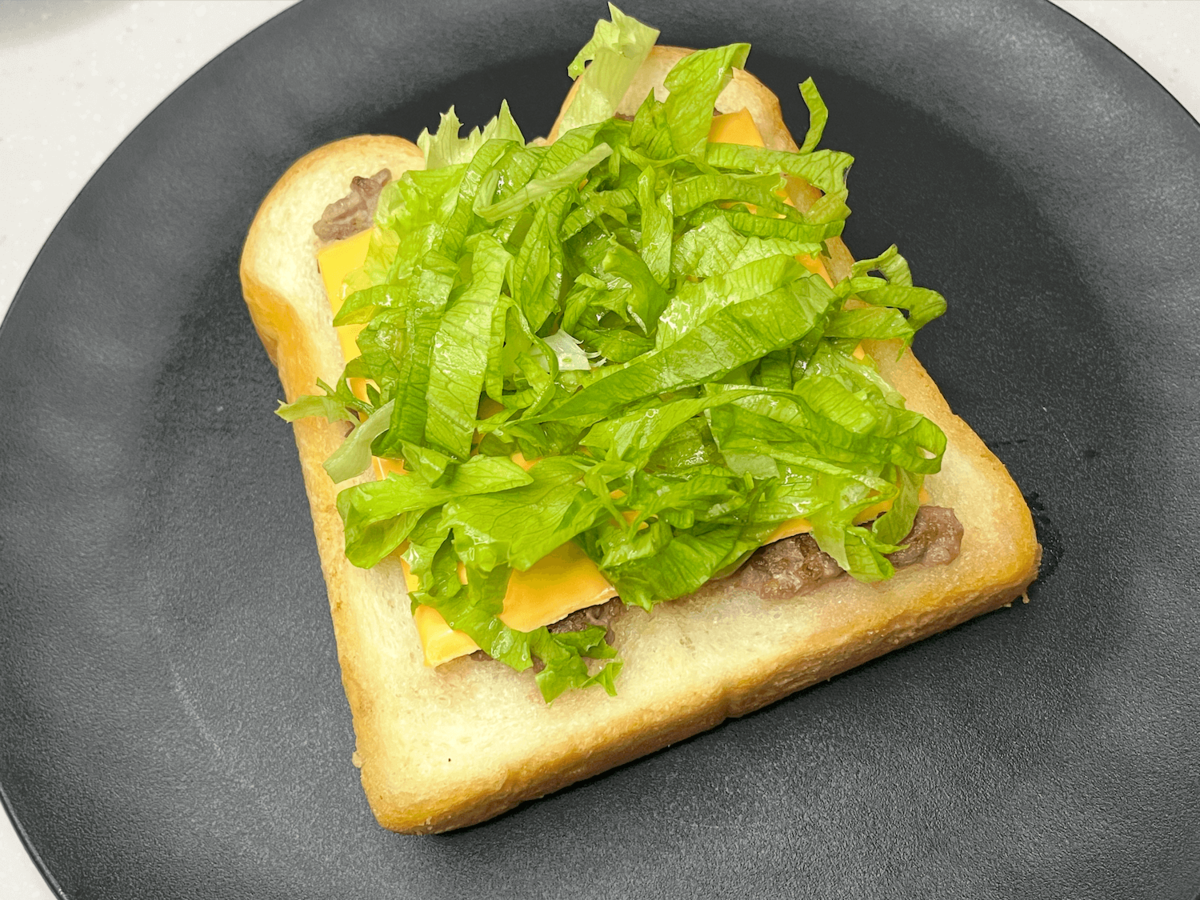 おうちごはんせいさくぶさん「おうちで再現可能！ビッグマック風」