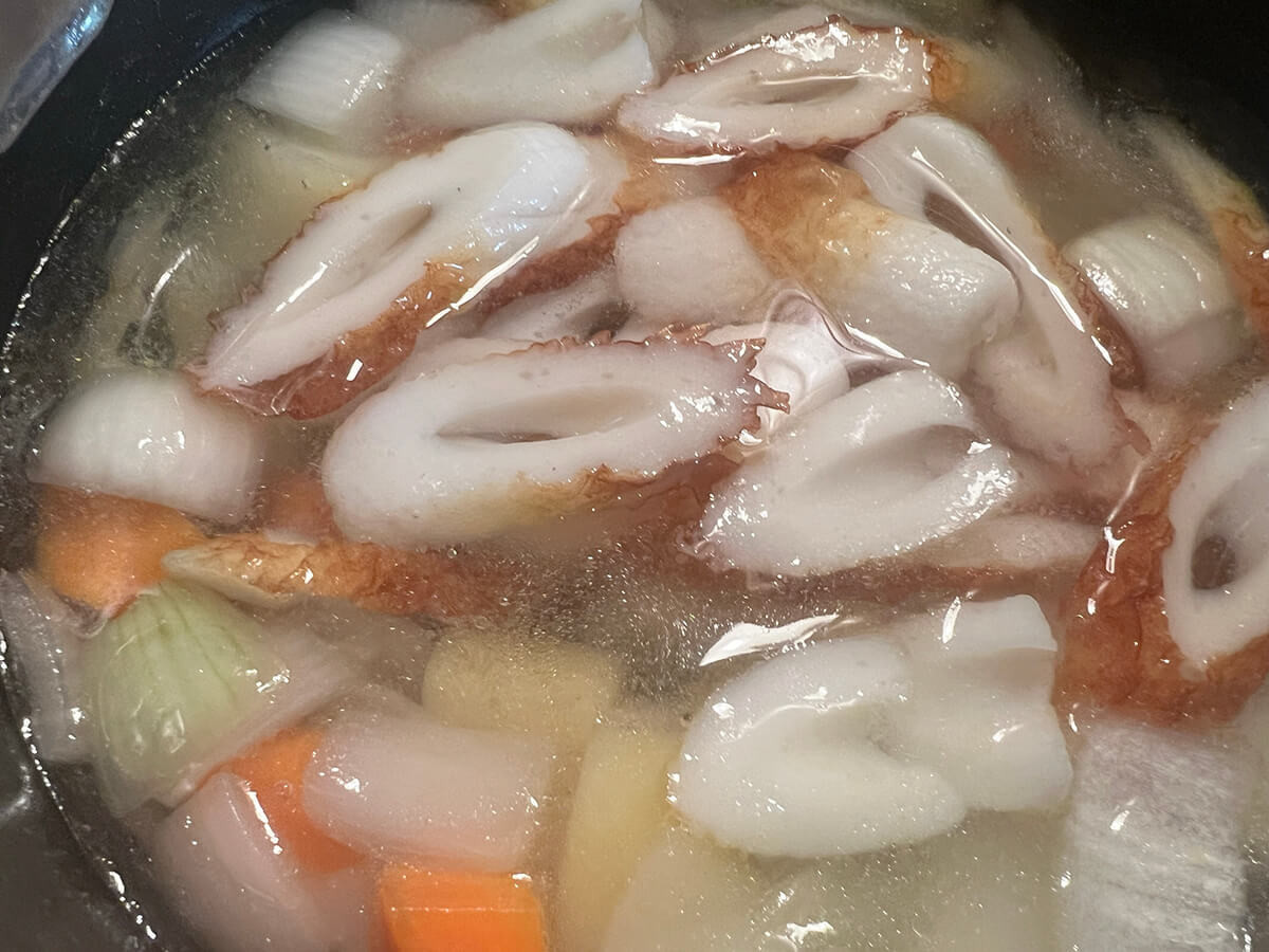 S&B「ちくわカレー」のレシピ