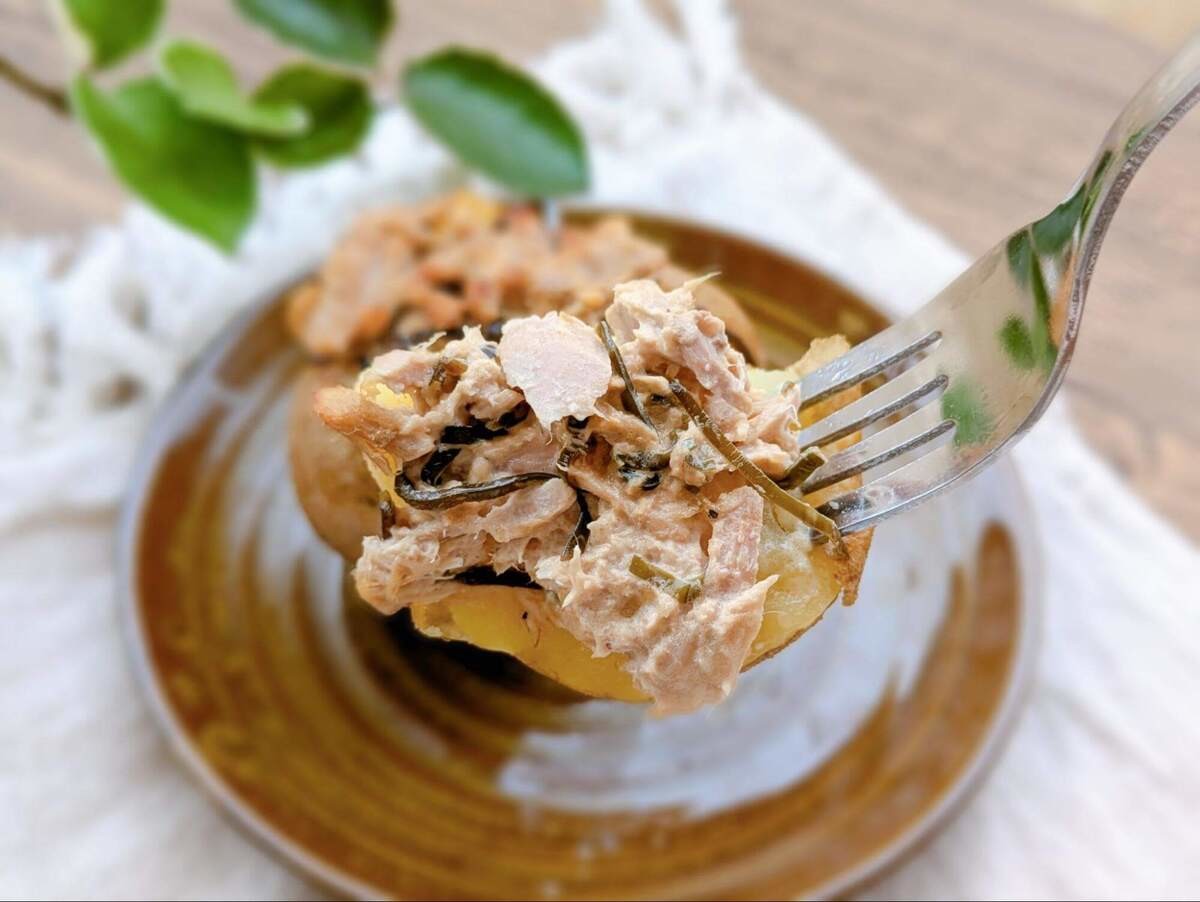 くらこん「塩こんぶでジャケットポテト」のレシピ