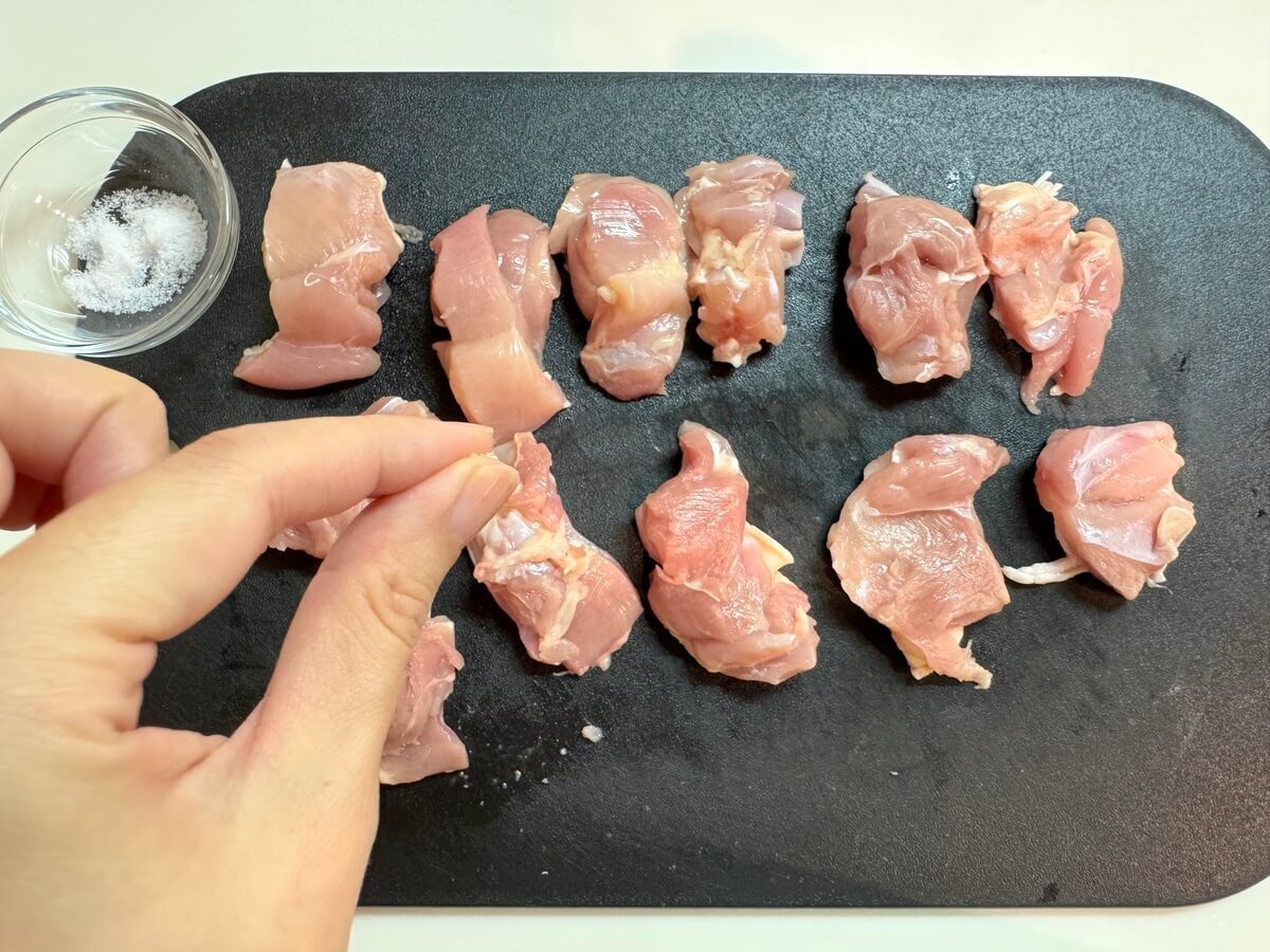 タサン志麻さん「カリカリじゃがいもと鶏のソテー」のレシピ