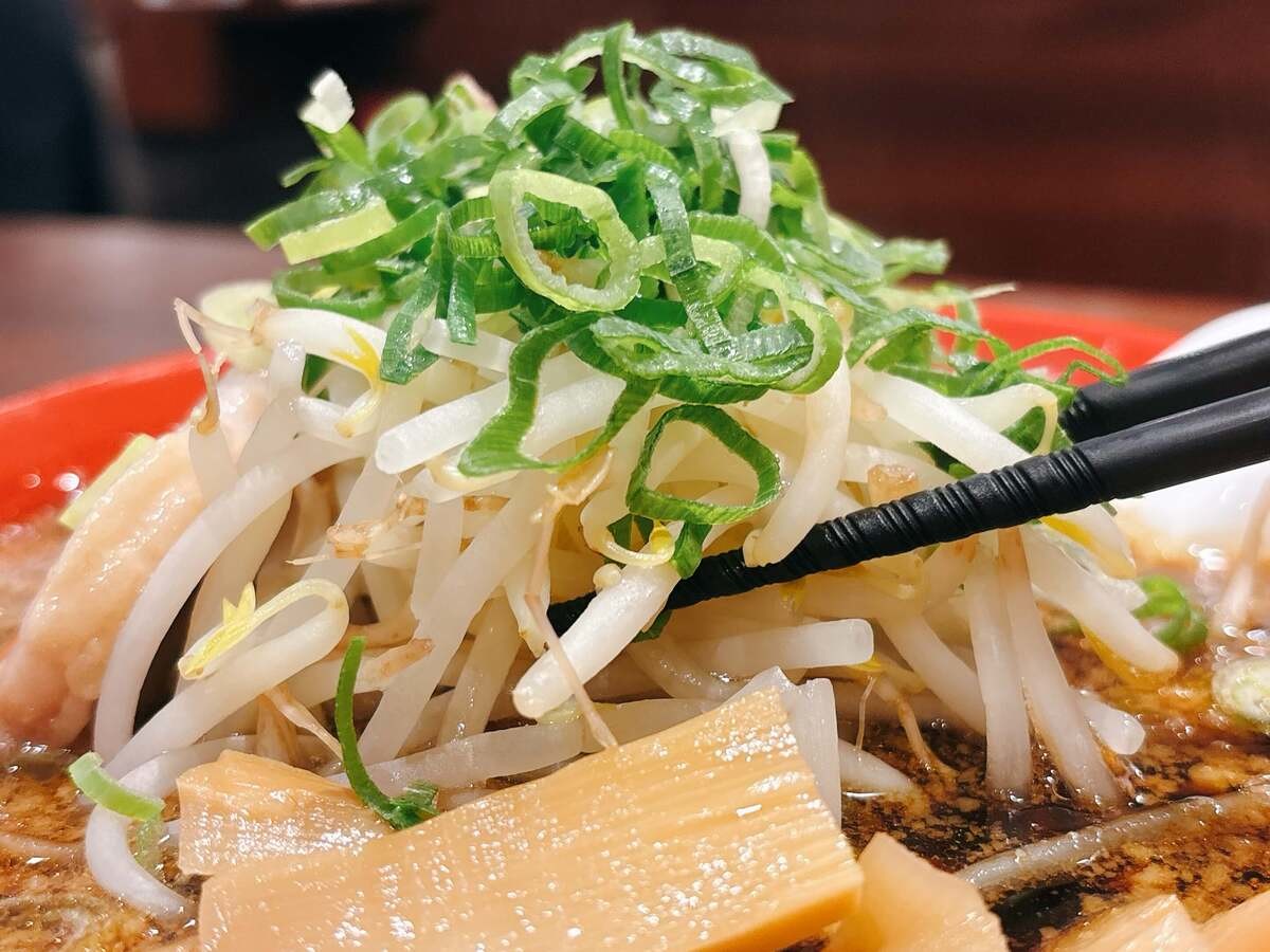 魁力屋「京都漆黒醤油ラーメン」