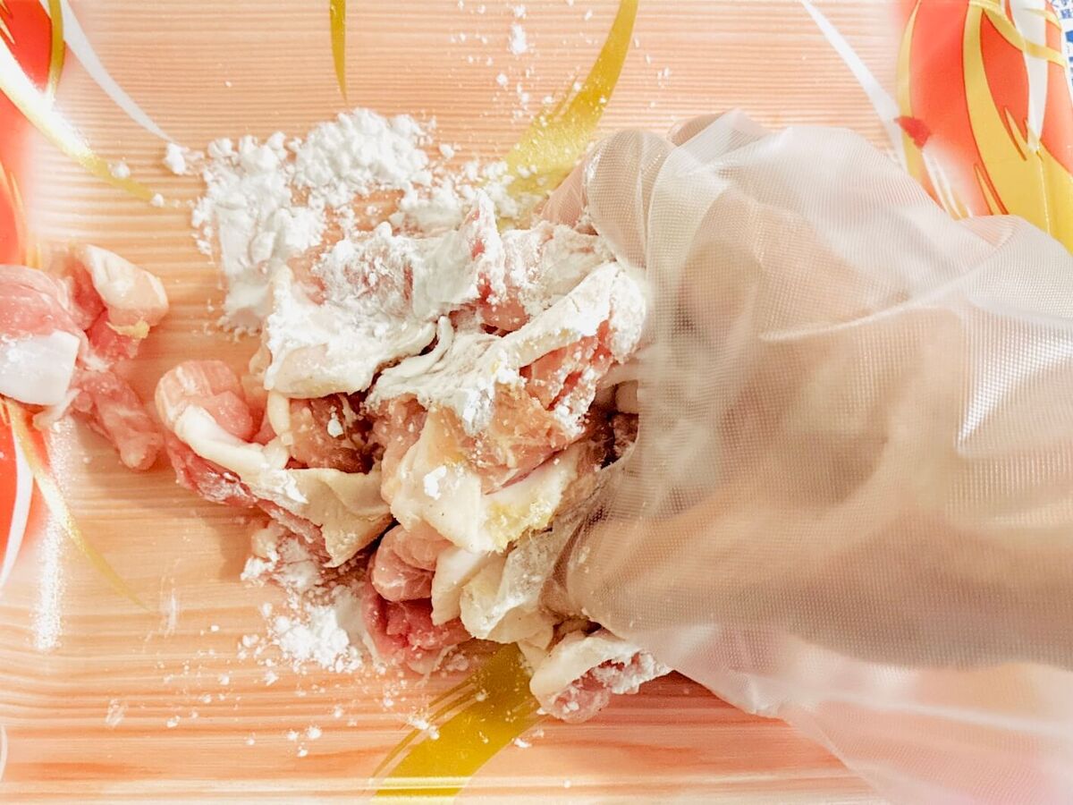 山本ゆりさん「豚こまの照り焼きステーキ風」のレシピ