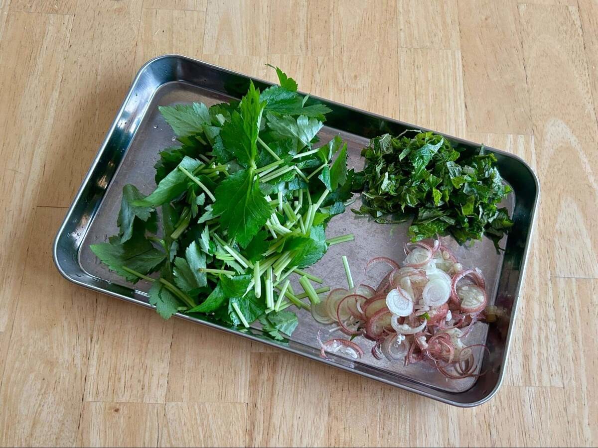和田明日香さん「​たっぷり薬味の豚しゃぶ」