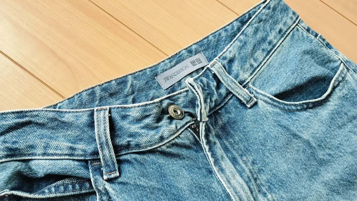 ユニクロの「バギージーンズ」
