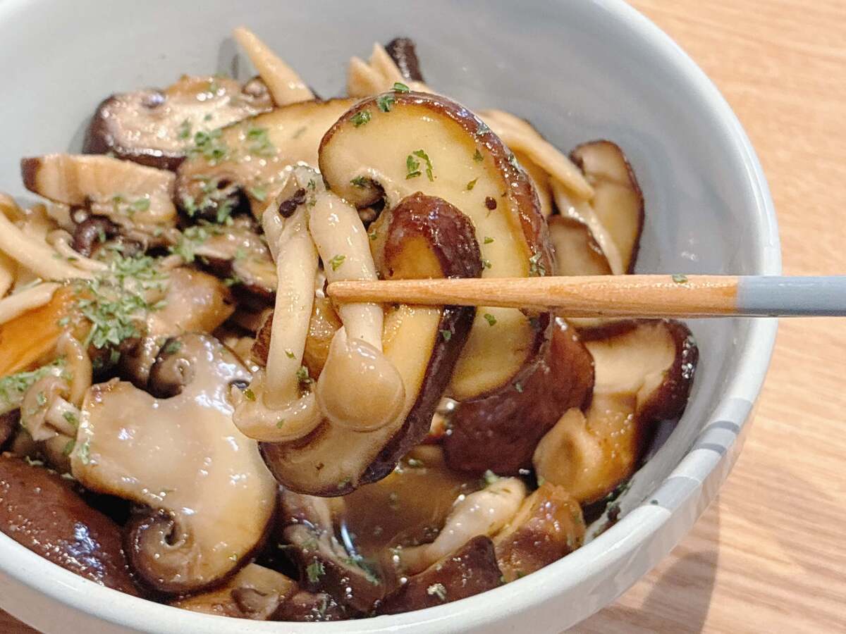 土井善晴さん「きのこのピクルス」