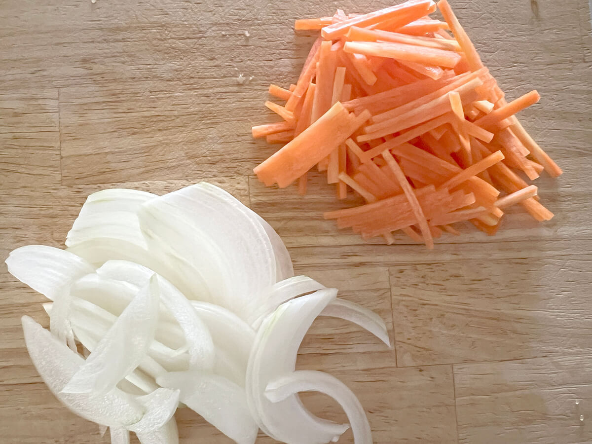 ヒガシマル醤油公式「小松菜のチャプチェ」