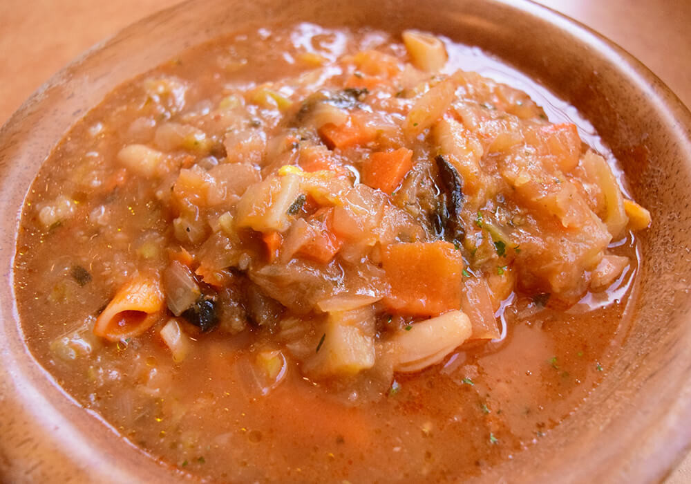 「玉ねぎのズッパ」「田舎風ミネストローネ」